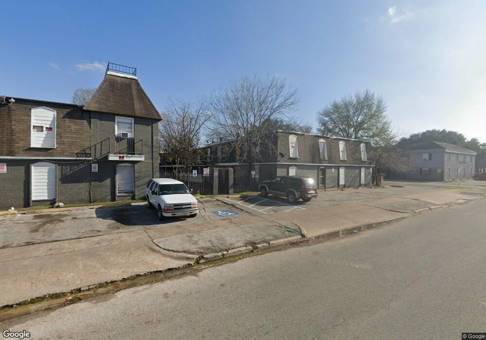 6215 Tierwester St unit 4, Houston, TX 77021 - photo 1