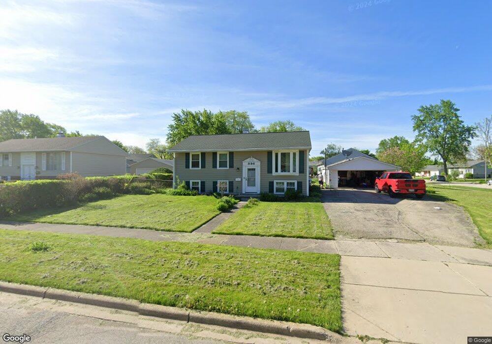 896 Upper Brandon Dr, Aurora, IL 60506 - photo 1