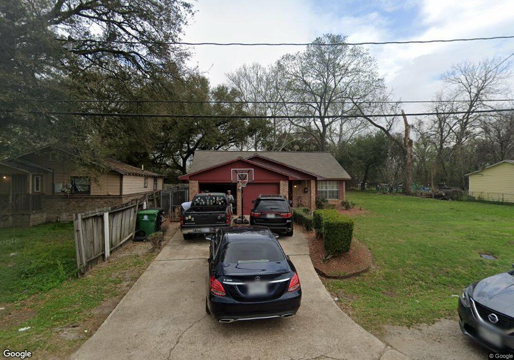 816 Green Meadow Ln, Houston, TX 77091 - photo 1