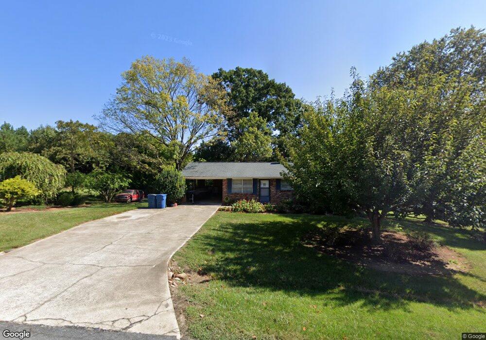 5106 Circle Dr, Conover, NC 28613 - photo 1