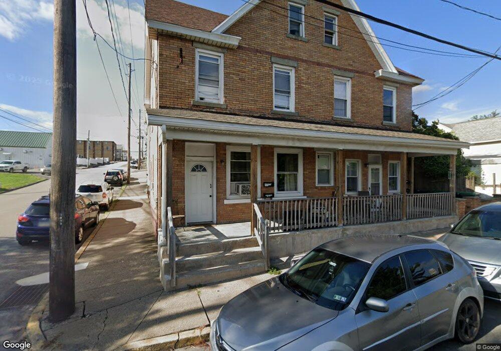 135 W Cranberry Ave, West Hazleton, PA 18202 - photo 1