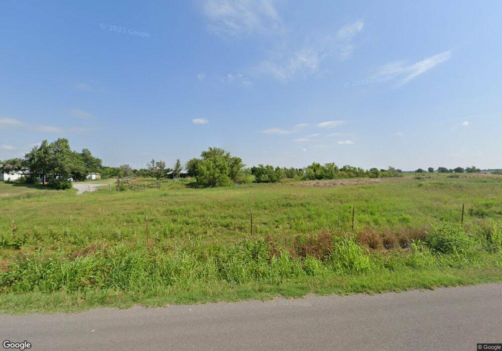 6182 NE Wolf Rd, Elgin, OK 73538 - photo 1
