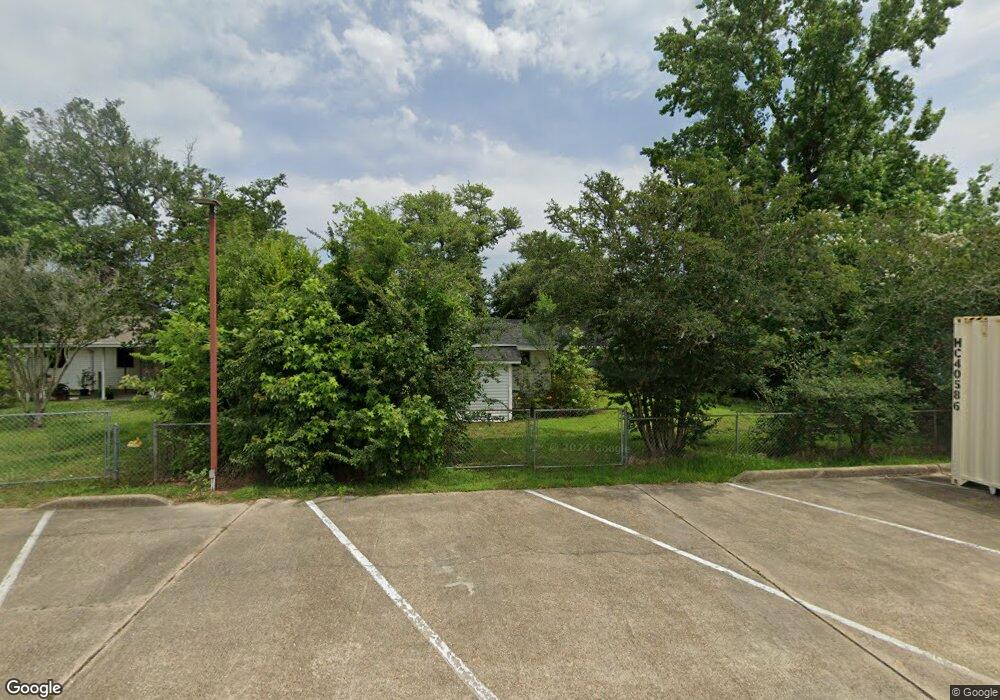 711 W Claude St, Lake Charles, LA 70605 - photo 1