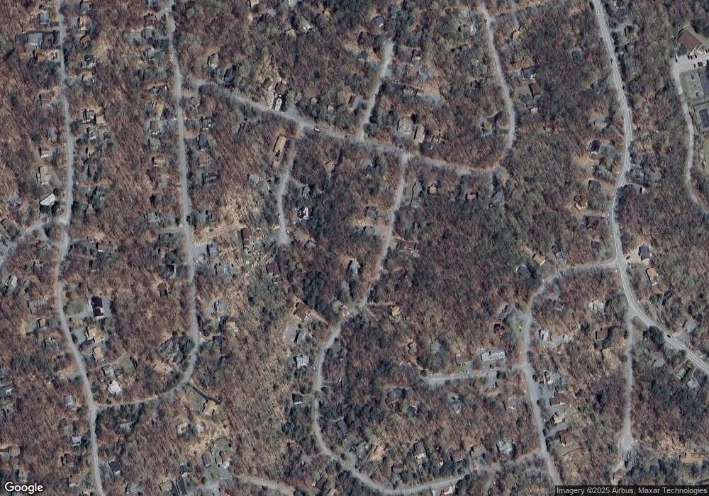 381 Underwood Ln, Lake Ariel, PA 18436 - photo 1