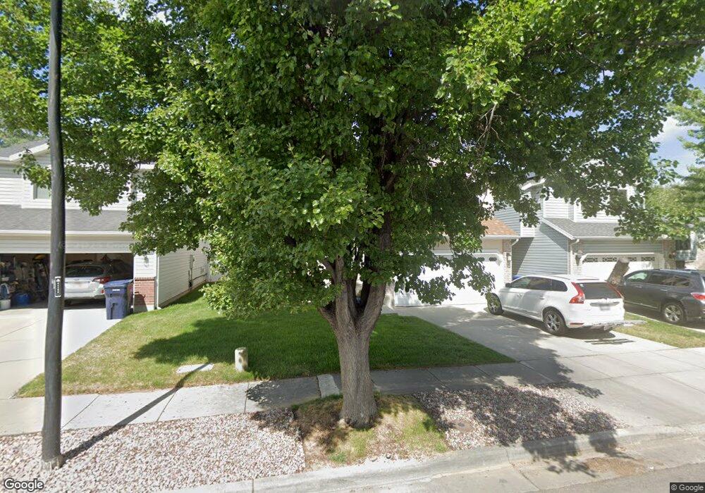 8252 S 560 E, Sandy, UT 84070 - photo 1