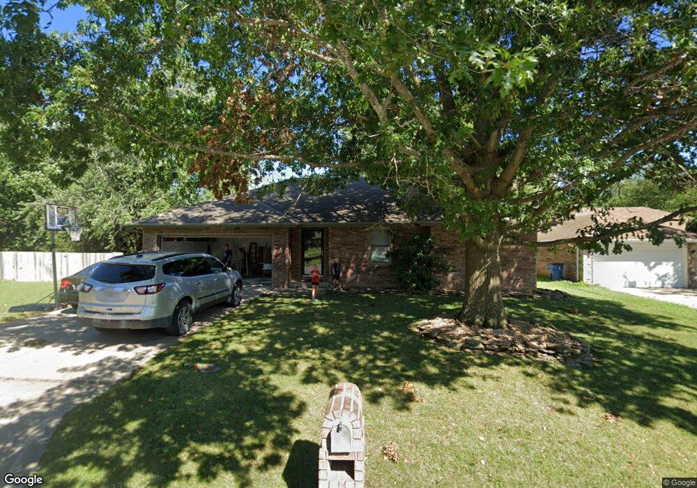 208 N Hightower Ave, Nixa, MO 65714 - photo 1