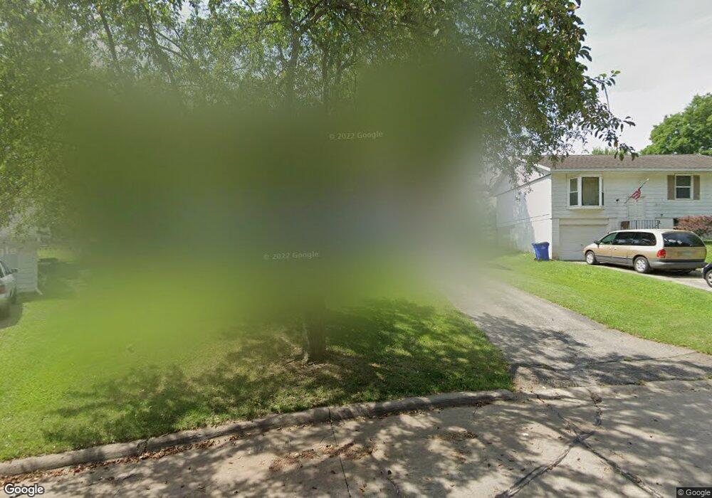 3225 Stratford Ln SW, Cedar Rapids, IA 52404 - photo 1