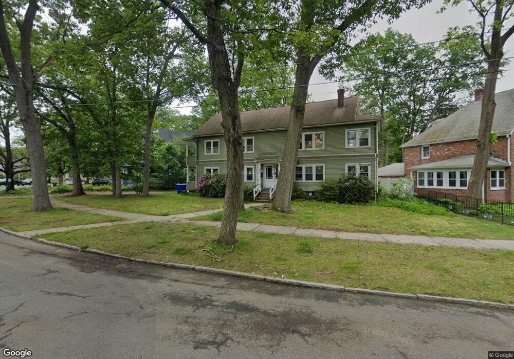 127-129 Olmsted Dr unit 1, Springfield, MA 01108 - photo 1