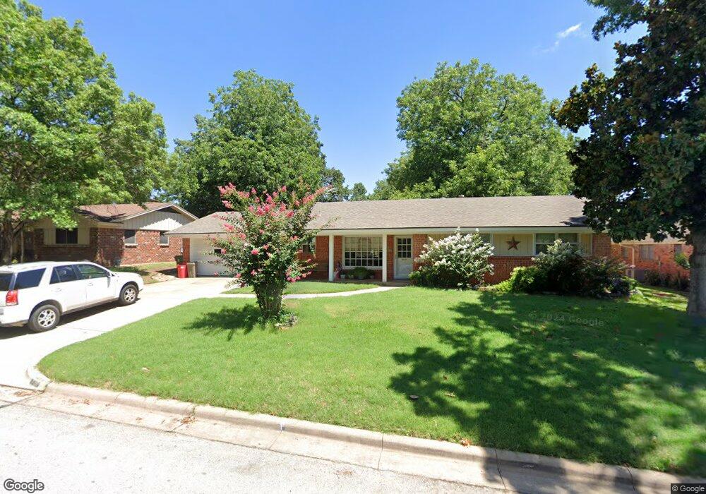 812 W Cheryl Ave, Hurst, TX 76053 - photo 1