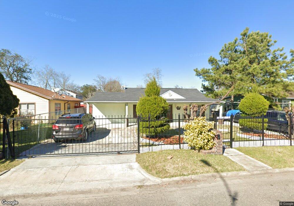 7115 Kinney St, Houston, TX 77087 - photo 1