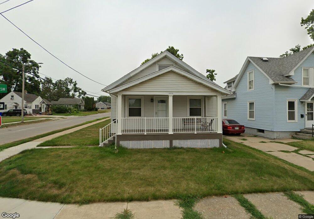 1526 4th St SW, Cedar Rapids, IA 52404 - photo 1