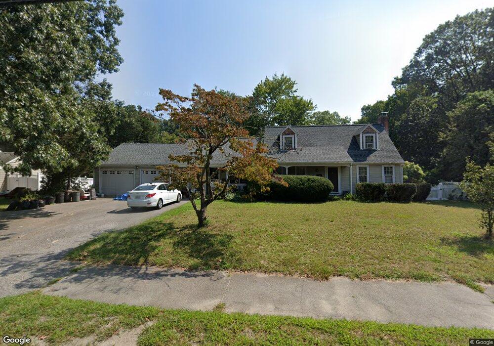 136 Metropolitan Park Dr, Barrington, RI 02806 - photo 1