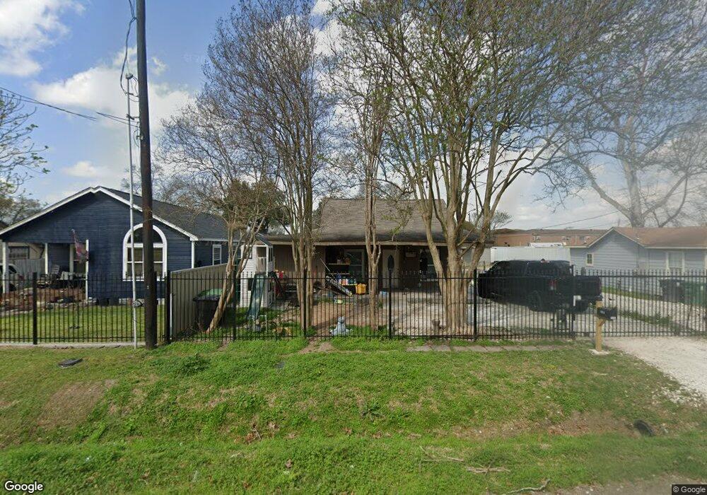 919 De Boll St, Houston, TX 77022 - photo 1