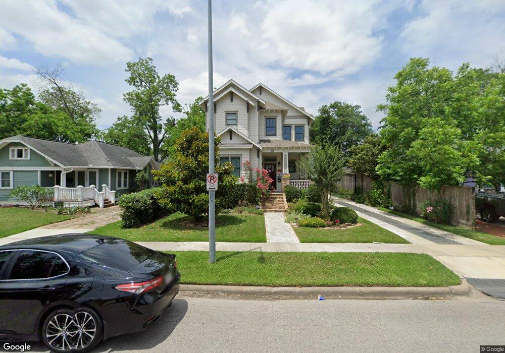 635 E 13th St, Houston, TX 77008 - photo 1