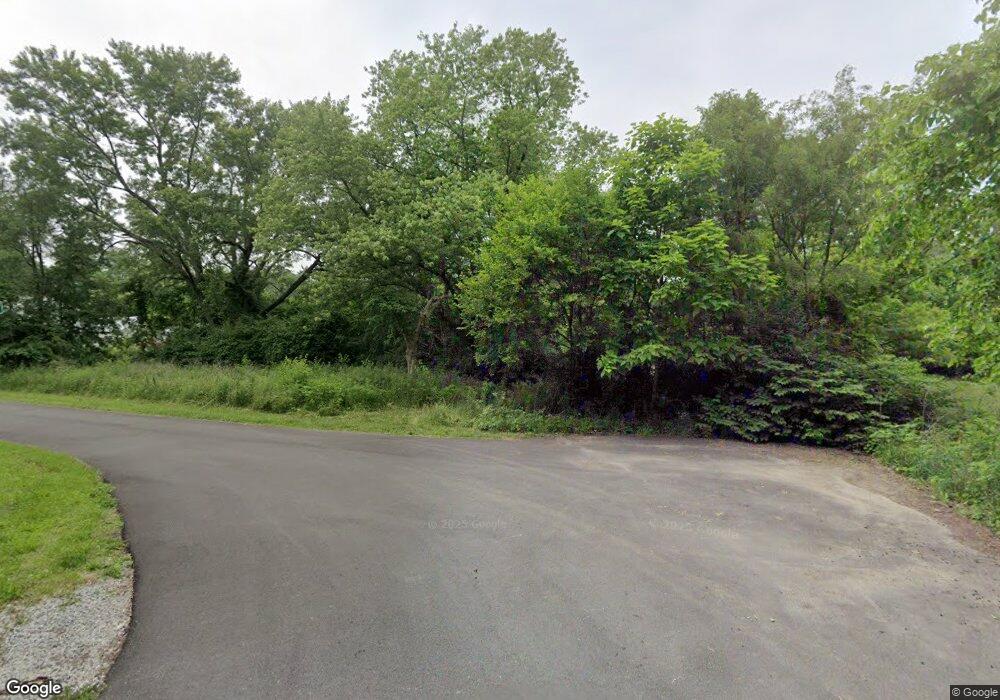 1547 Riverside Dr, Anderson, IN 46016 - photo 1