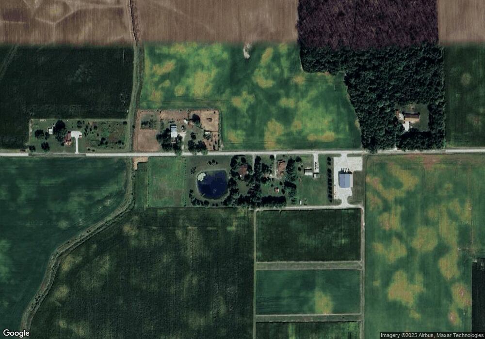 663 E 400 S, Huntington, IN 46750 - photo 1