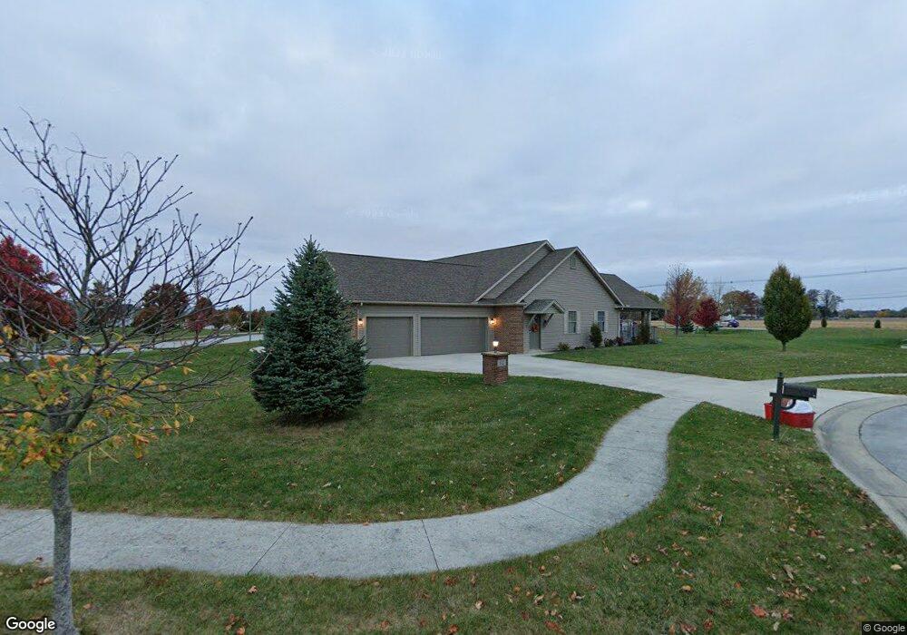 822 Abraham Ct, Wapakoneta, OH 45895 - photo 1