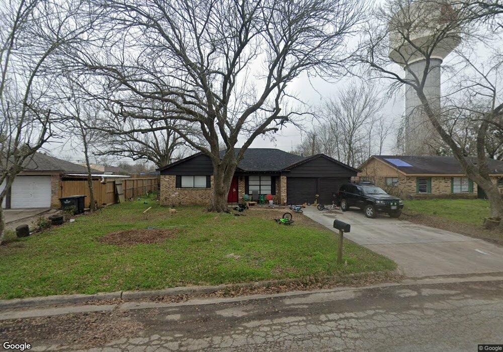 813 Midas Ln, Alvin, TX 77511 - photo 1