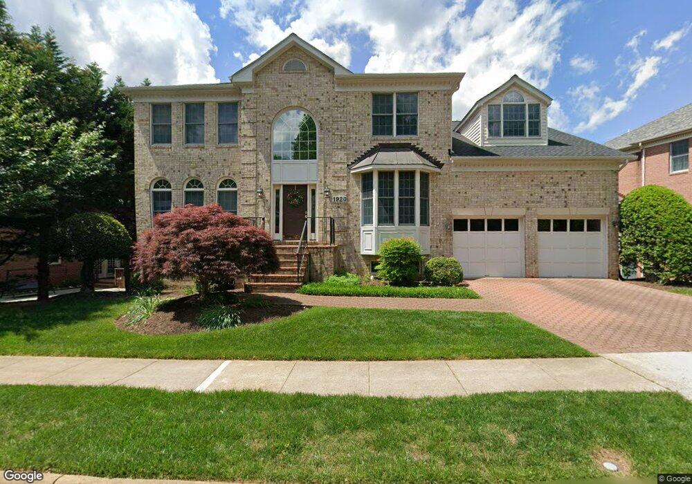 1920 Gables Ln, Vienna, VA 22182 - photo 1