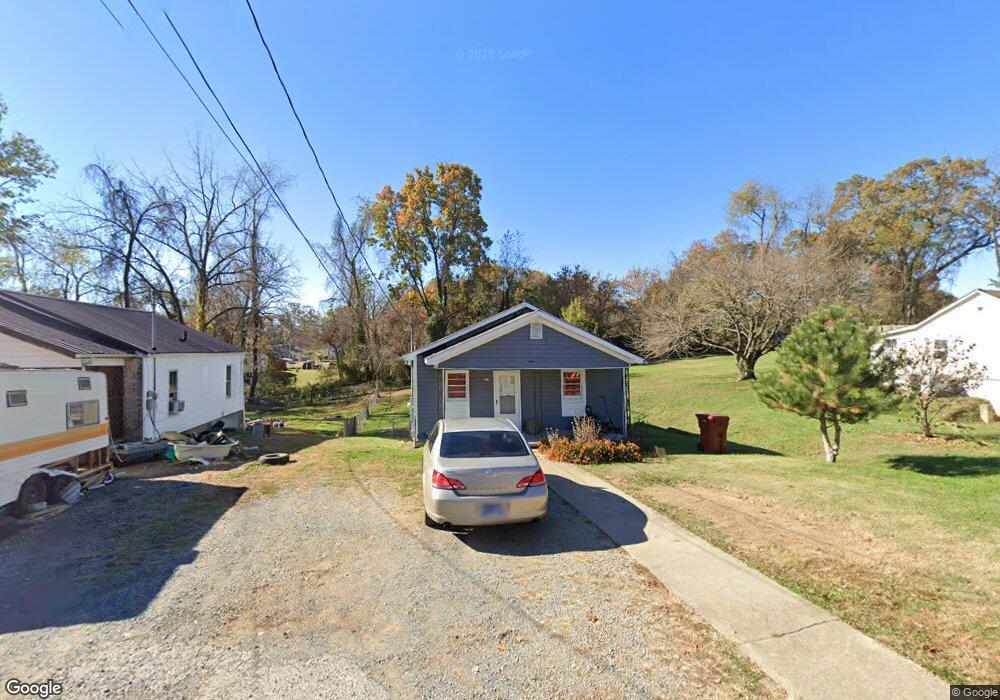 927 Hopson St, Johnson City, TN 37601 - photo 1