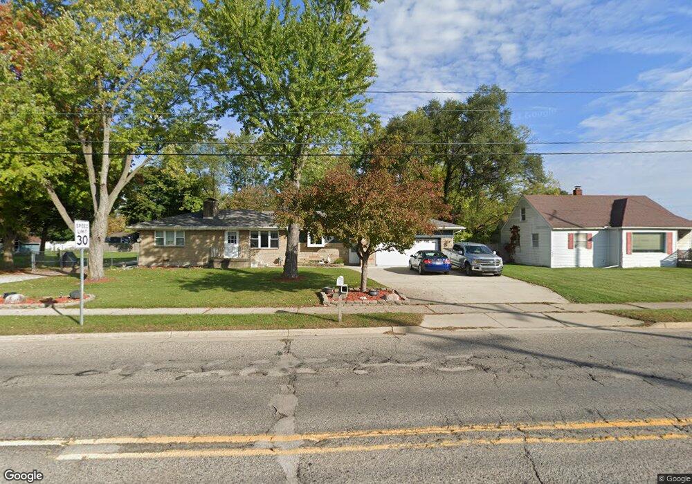 2310 W Miller Rd, Lansing, MI 48911 - photo 1