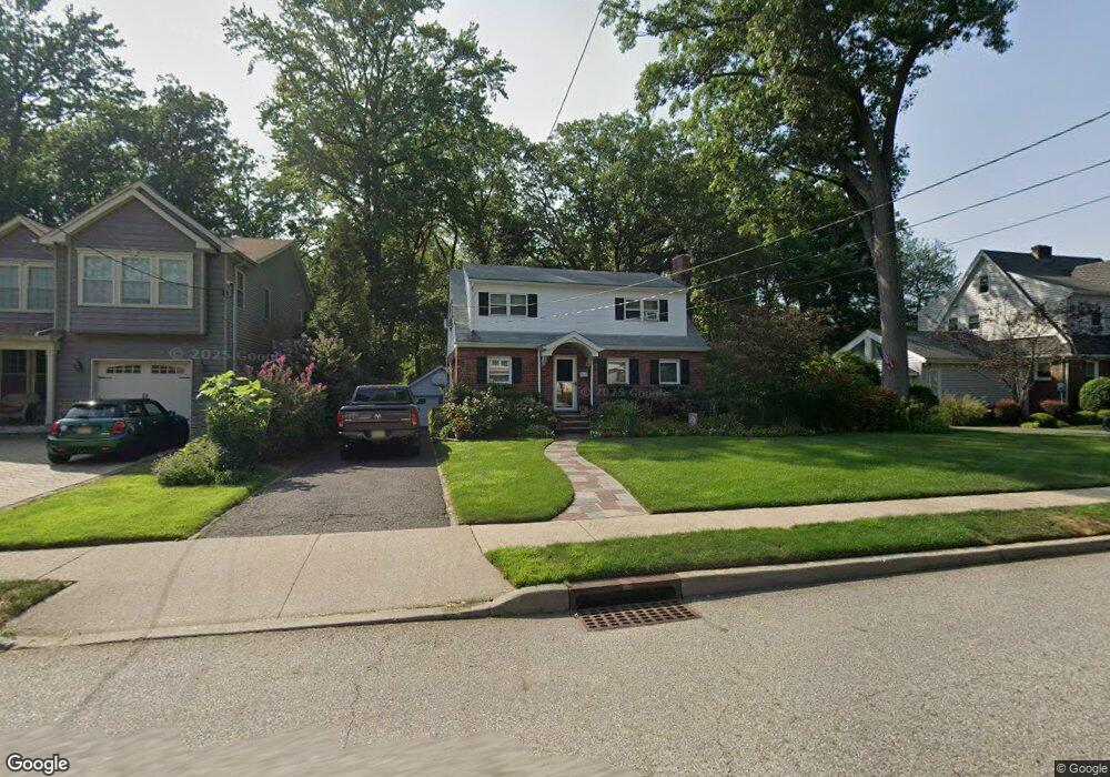 731 Elm Ave, River Edge, NJ 07661 - photo 1