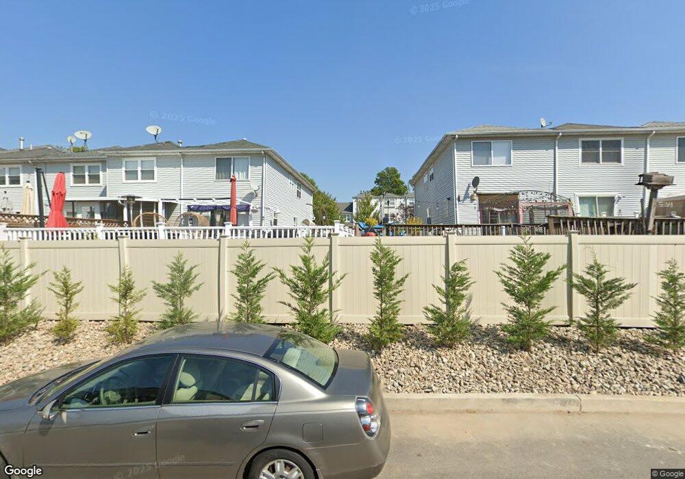 138 Lorraine Loop, Staten Island, NY 10309 - photo 1