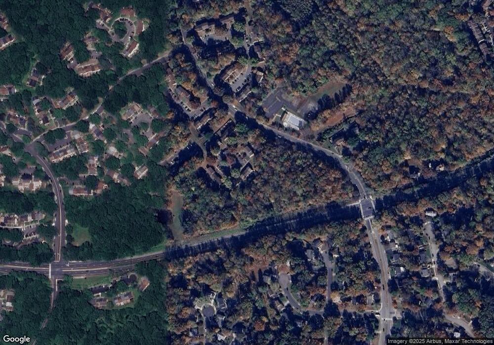 8923 Shamrock Ct, Springfield, VA 22152 - photo 1