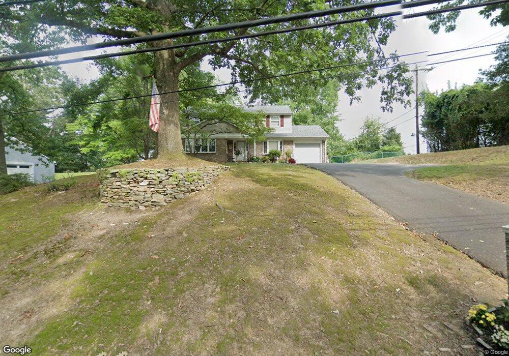 594 New Rd, Southampton, PA 18966 - photo 1