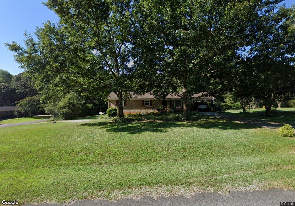 3431 38th Street Dr NE, Hickory, NC 28601 - photo 1