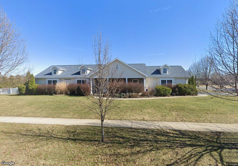 1411 Fox Hound Dr, Findlay, OH 45840 - photo 1