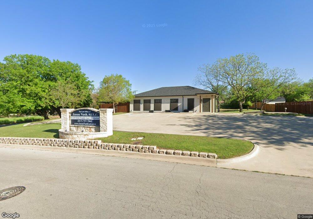 601 Jameson St, Weatherford, TX 76086 - photo 1