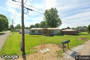 817 W Randolph St, Cayuga, IN 47928