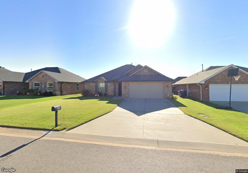 2228 Whispering Pine Blvd, Shawnee, OK 74804 - photo 1