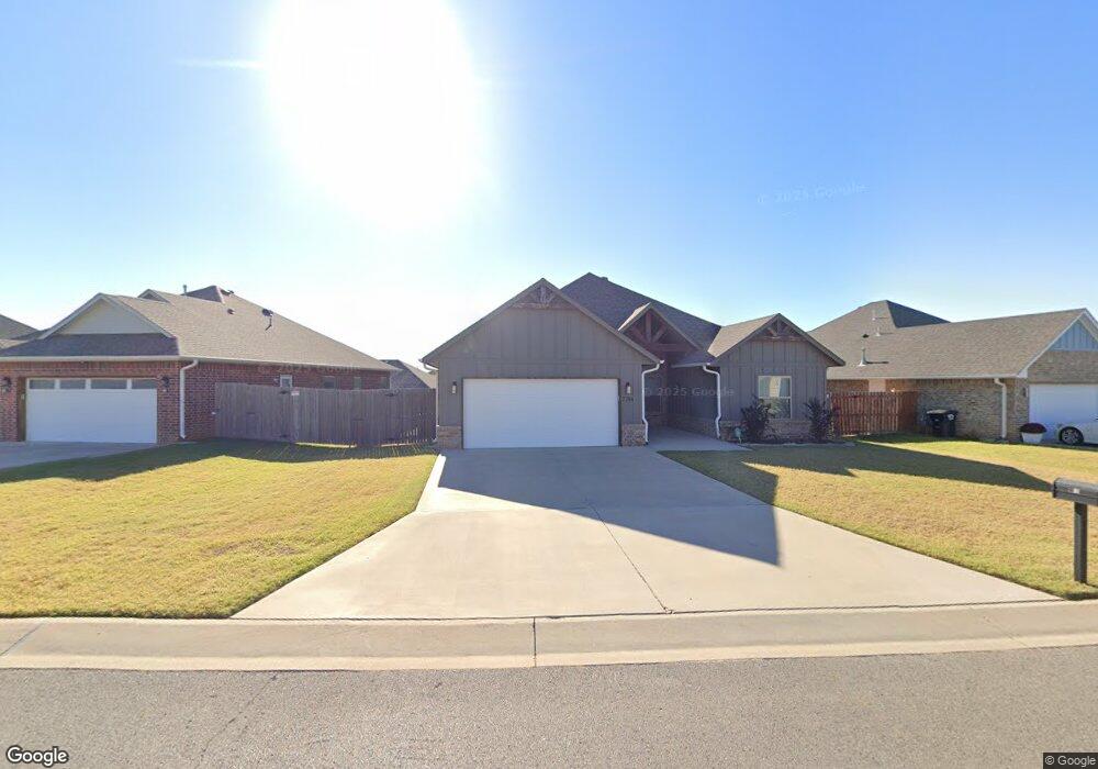 2216 Whispering Pine Blvd, Shawnee, OK 74804 - photo 1