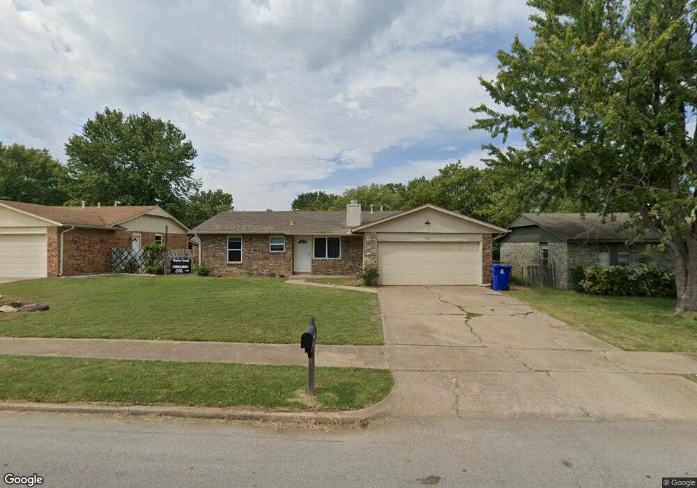 4336 S Cedar Ave, Broken Arrow, OK 74011 - photo 1
