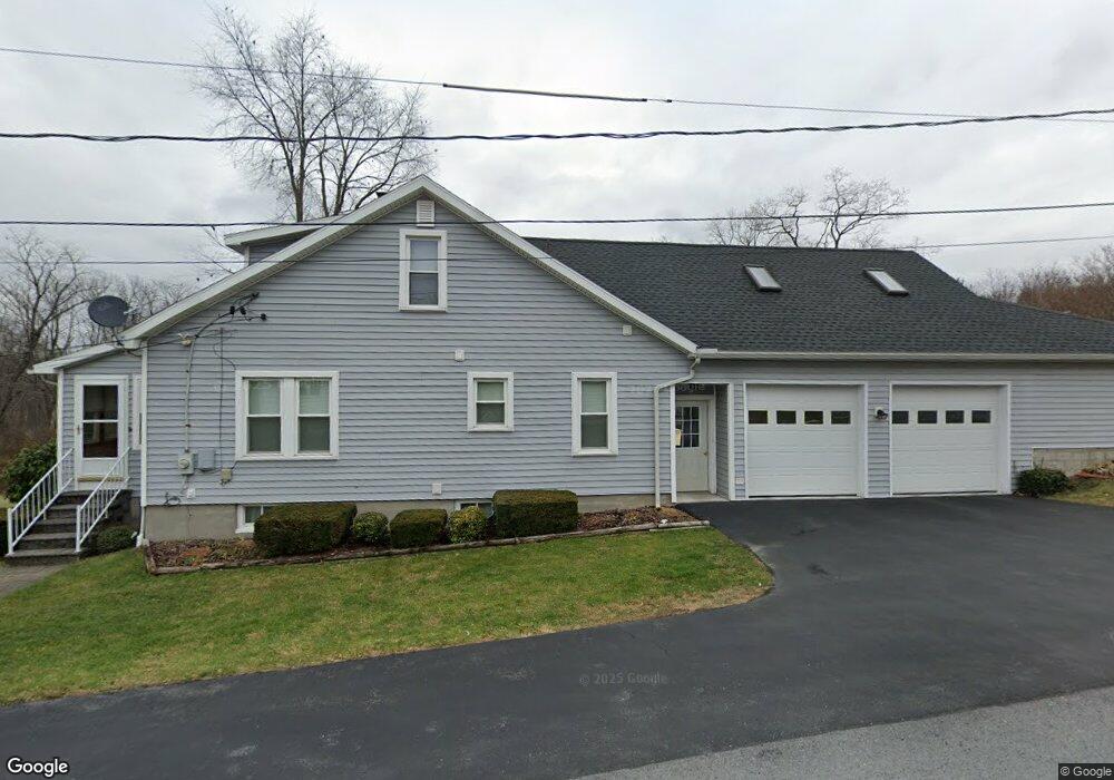 124 Chamberlain St, Everett, PA 15537 - photo 1