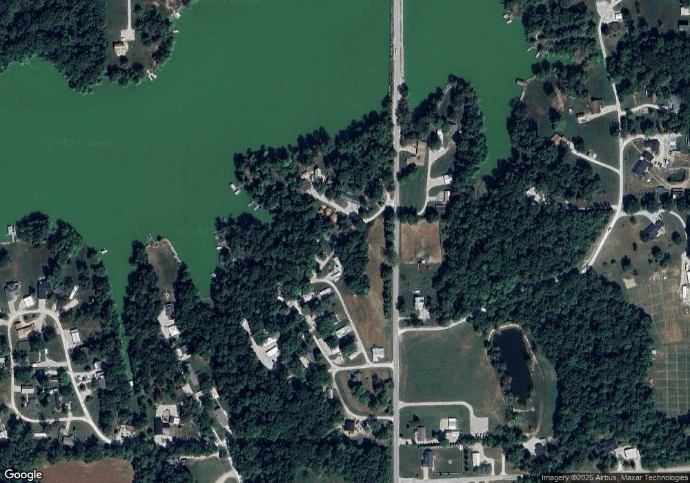 11918 E Private Road 440 N, Loogootee, IN 47553 - photo 1