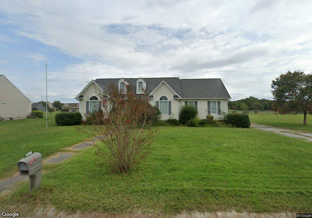 341 Hobbs Hole Ln, Tappahannock, VA 22560 - photo 1