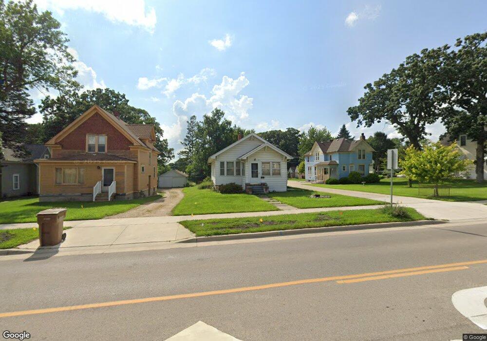 921 Bridge Ave, Albert Lea, MN 56007 - photo 1