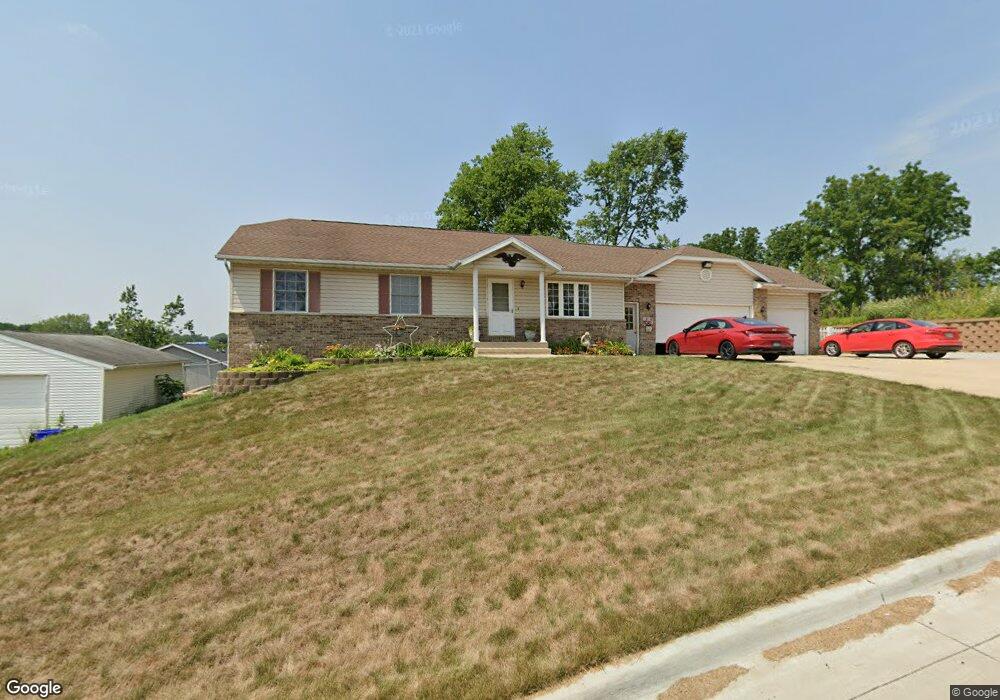 1616 16th St NW, Cedar Rapids, IA 52405 - photo 1