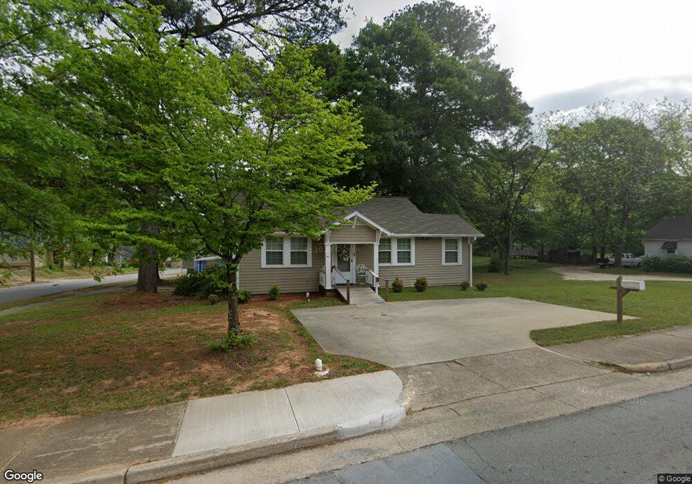 56 E New St, Winder, GA 30680 - photo 1