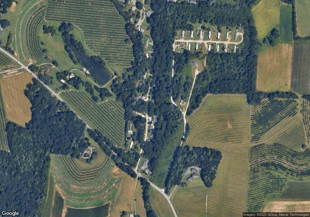 114 Lynnwood Ln, Hendersonville, NC 28792 - photo 1