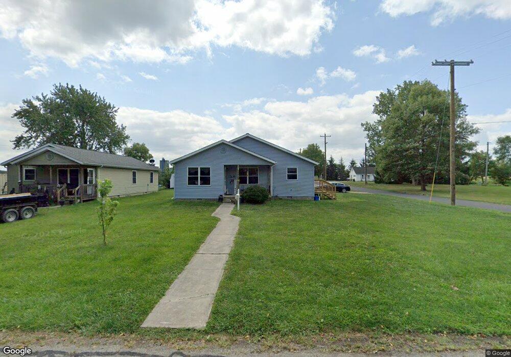 504 E Franklin St, Berne, IN 46711 - photo 1