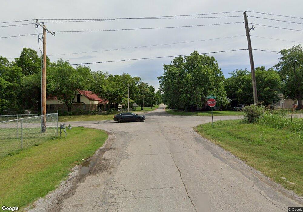 1513 NE D St, Ardmore, OK 73401 - photo 1