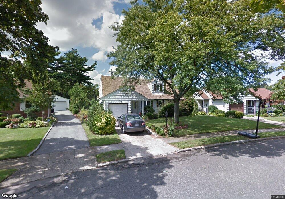 38 Laurel Hill Dr, Valley Stream, NY 11581 - photo 1