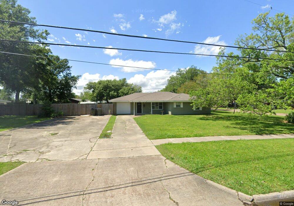 733 Jefferson Dr, Lake Charles, LA 70605 - photo 1