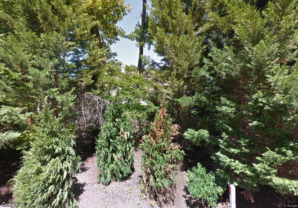 200 Linden Ln, Glen Head, NY 11545 - photo 1