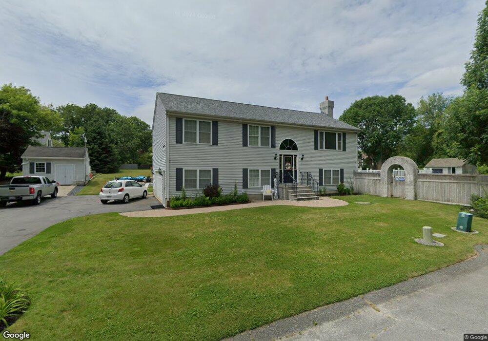 55 Emmett Ave, North Dartmouth, MA 02747 - photo 1