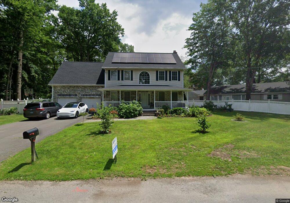 6 Skonet Rd, West Hartford, CT 06117 - photo 1